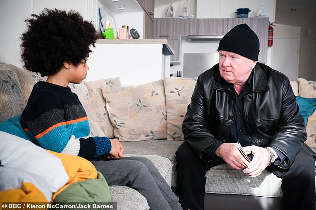 EastEnders SPOILER: Phil Mitchell gets brand new identities for himself and son Raymond 1