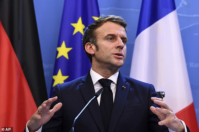 French tourism bosses tell Macron to scrap his travel ban on UK holidaymakers 1