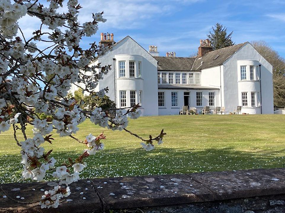Scotland holidays: A review of country house hotel Cavens on the Solway Firth 1