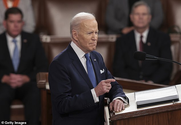 Biden confuses Ukraine and Iran during State of the Union as Kamala mouths correct word behind him