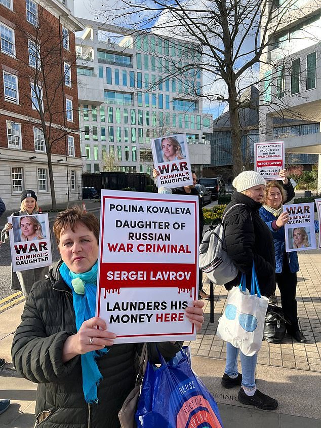 ‘Your father is murderer!’ Crowds protest outside London flat of Sergei Lavrov’s stepdaughter
