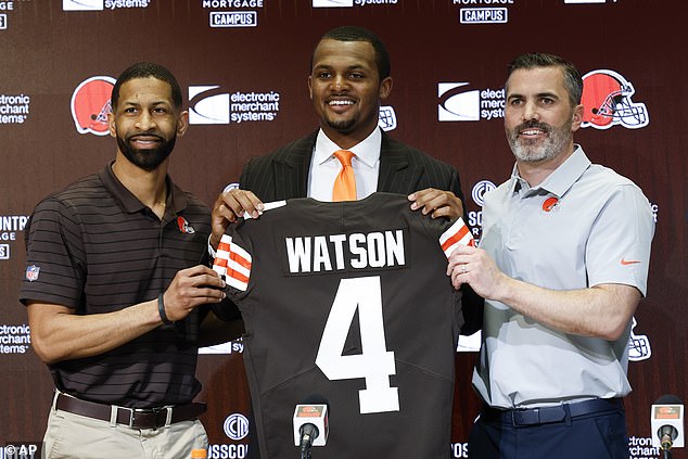 Deshaun Watson repeatedly denies sexual misconduct claims in first press conference with Browns
