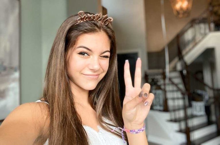 Mia Sweitzer: What we know about the famous model and Tik Tok star! 