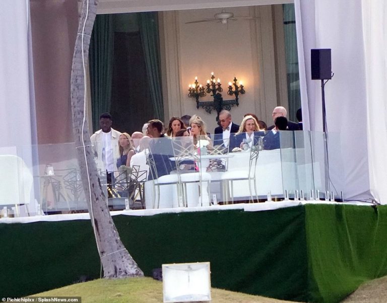 Spice Girl Mel C and fashion designer Rachel Zoe are among first guests at Beckham wedding
