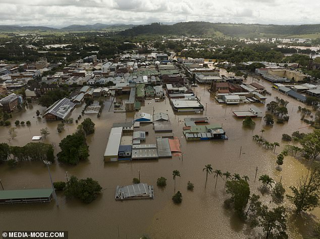 NSW flood victims still waiting for government financial help to move back home