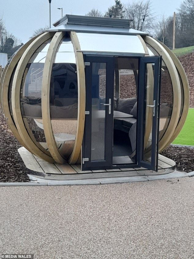 Police forces spends £42,000 on garden-style ‘relaxation pods’