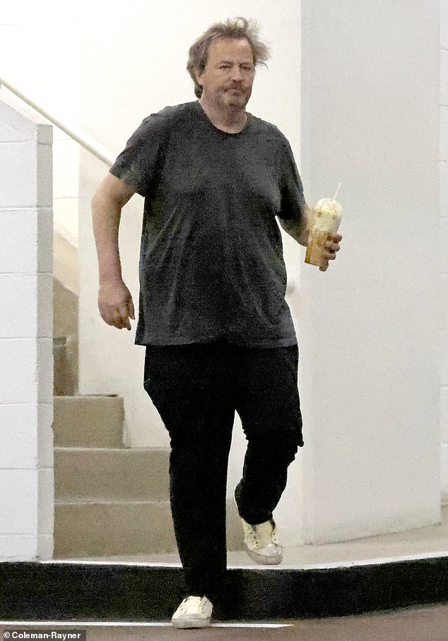 Matthew Perry grabs coffee with a female pal