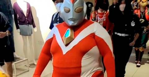Plus-sized Ultraman receives love from cosplay fans, netizens