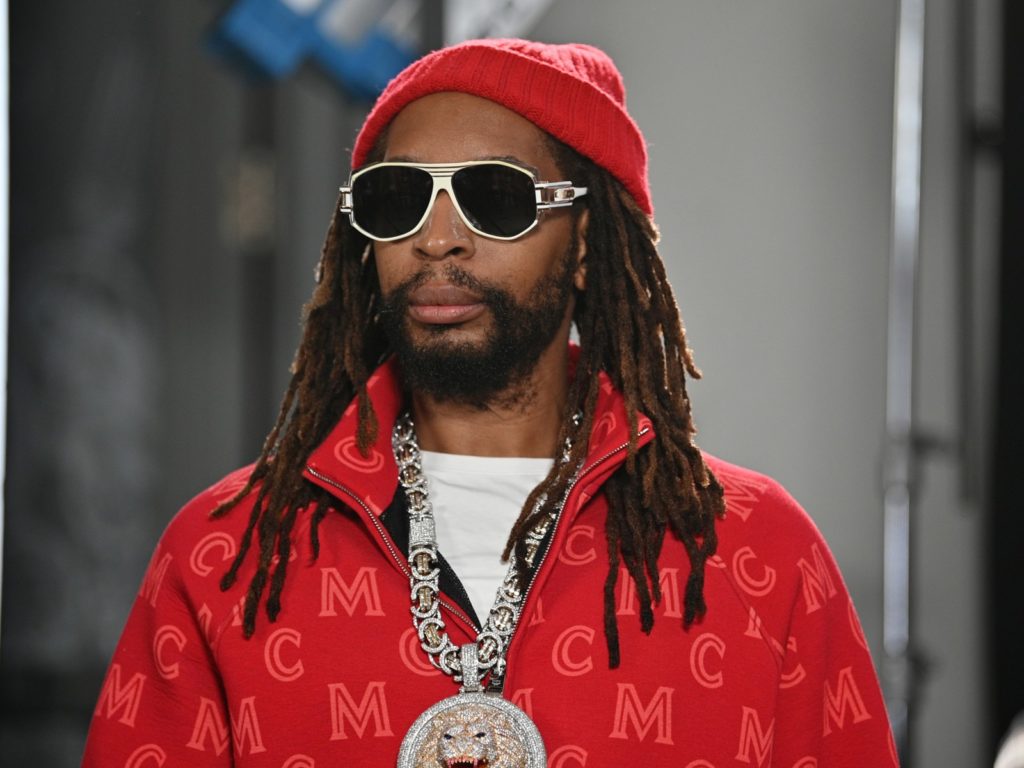 Lil Jon eyes: Why the American rapper is always on dark Oakley Sunglasses! What happened to Lil Jon’s eyes?